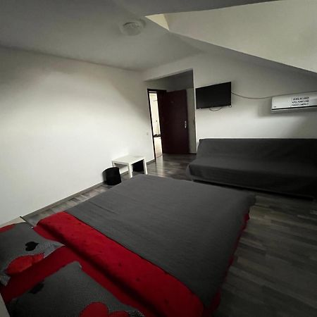 Pensiunea Lui Calin Ocnele Mari Exterior foto